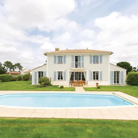 Domaine De Fontenelles Casa de Férias *